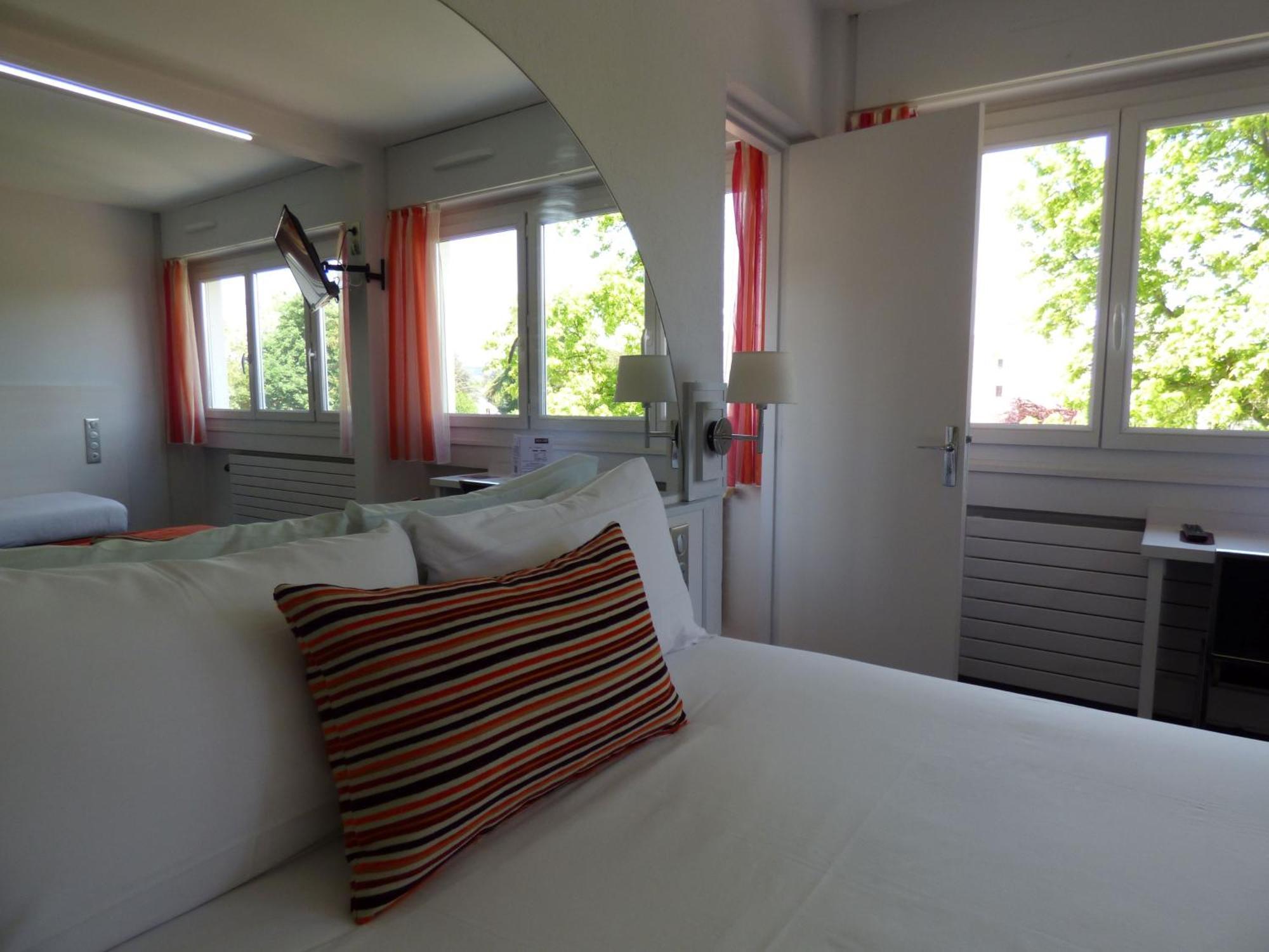 Cit'Hotel Escatel Макон Экстерьер фото